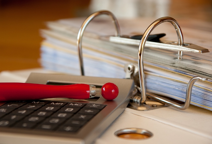 Should you outsource your small business accounting?
